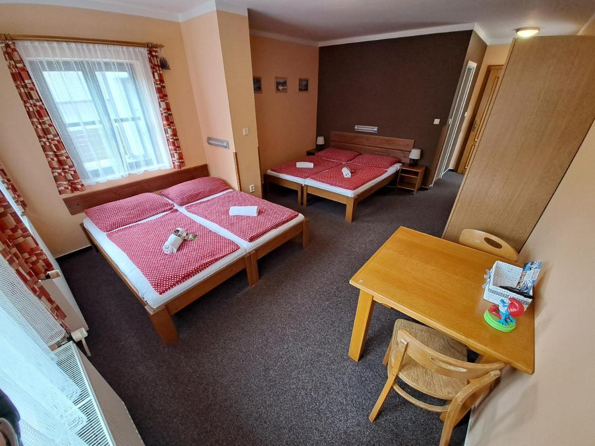 U Bernardyna Hotel Harrachov Bagian luar foto