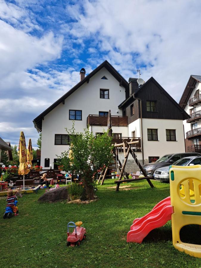 U Bernardyna Hotel Harrachov Bagian luar foto