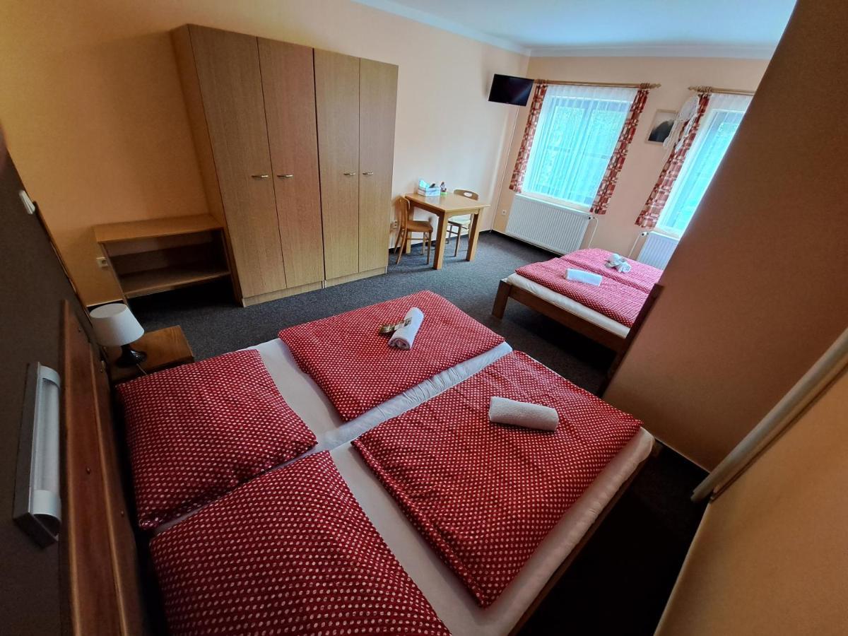 U Bernardyna Hotel Harrachov Bagian luar foto