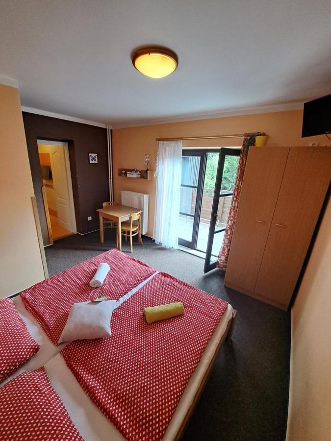 U Bernardyna Hotel Harrachov Bagian luar foto