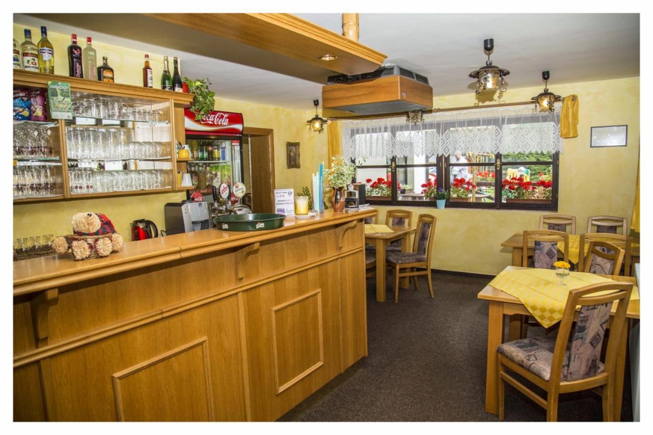U Bernardyna Hotel Harrachov Bagian luar foto